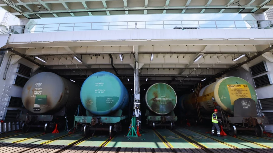 বৈশ্বিক জ্বালানি বাজারে আরও এক দুঃসংবাদ: তেল রপ্তানি বন্ধ করল রাশিয়া